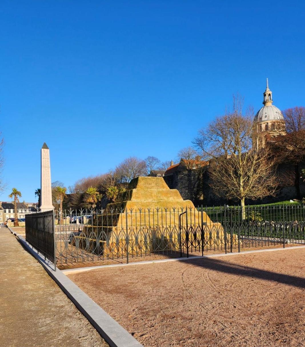 Des Remparts Apartment